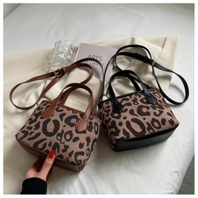 China 2022 High Quality Fashion Handbags Leopard Print Ladies Leather Shoulder Bags Women PU Cross - Body Bags for sale