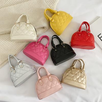 China Wholesale High Quality Girls Mini Shell Shaped Chain Shoulder Bags Pu Leather Kids Small Pinch Bag for sale