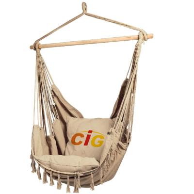 China Outdoor Modern Luxury Cotton Rope Hammock Chair with Wooden Macrame Swing Indoor Patio Garden Hanging Bar with Tassels Easy to Carry for sale