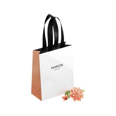 China Recyclable High Quality Custom Small/Large Paper Bags Packing Wholesale for sale