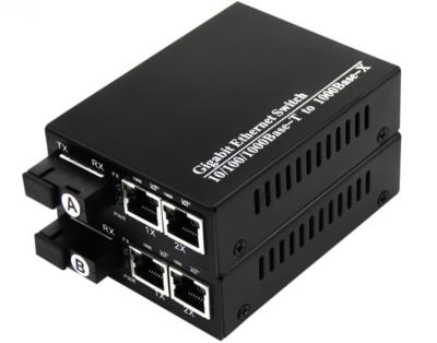 Chine Convertisseur optique 10/100/1000M 2.5W de fibre du connecteur AC220V d'UTP à vendre