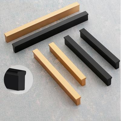 China Traditional aluminum alloy pulls furniture hardware sideboard dresser wardrobe drawer door gold black cabinet handles for sale