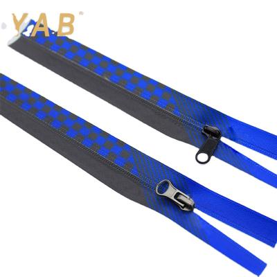 China YAB China Manufacturer Special Design 5# Durable Reflective Tape Wallet Nylon Zipper for sale