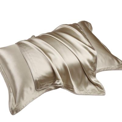 China Luxury and beauty viable 100% pure silk pillowcase with gift box for sale