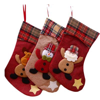 China Environmental Materials Environmental Materials Christmas Ornaments Gift Bag Red Burlap Applique Snowflakes Applique Cartoon Stocking Christmas Decor 2021 Home Party Supplies for sale