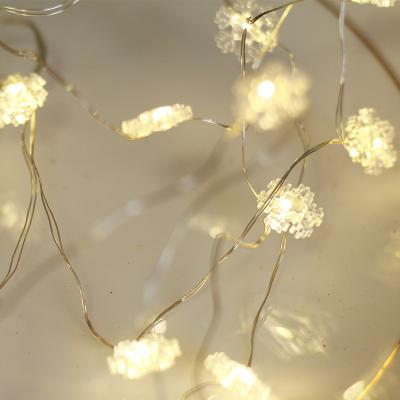 China Copper wire string light with snowflake Wholesales Customized Battery Powered LED Christmas Copper Wire Lights Snowflake String Light For Christmas Decorations for sale