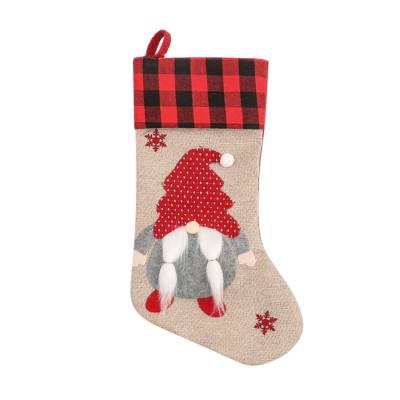 China 2021 Hot Sale PHB 20101 Santa Claus Pattern Breathable Cute Design New Arrival Christmas Tree Socks for sale