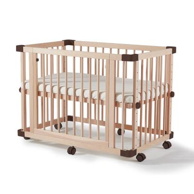 China Modern High Quality Wooden Hutch Multifunctional Kids Crib Adjustable Baby Crib Mobile For Baby Room for sale