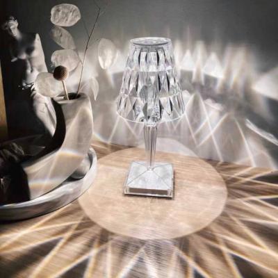 China Modern Minimalist Acrylic Bedroom Nightstand Lamp Retro Hotel Bedside Glass Table Lamp Glass Bedside Table Lamp Modern for sale