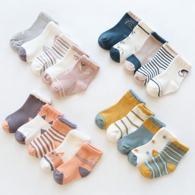 China Medium baby socks spring set viable and autumn new cartoon combed cotton boys and girls baby socks for sale