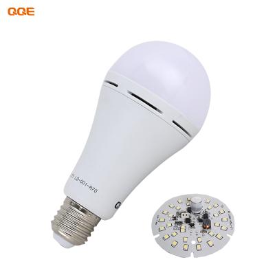 China China Residential Factory 6-7 Hours Working Time Long DOB Emergency Light Bulb 9w 12w 15w E27 B22 LED Rechargeable Bulb for sale