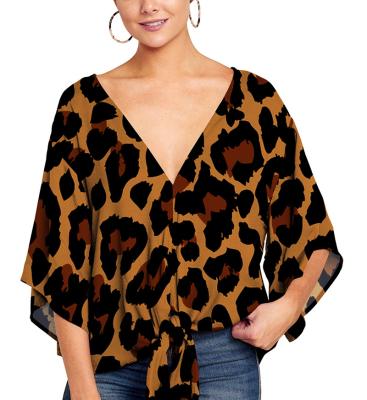 China Anti-Wrinkle Plus Size Leopard Print V-Neckline Loose Casual Top Women for sale