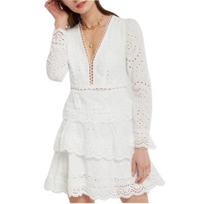 China Anti Static Fashionable Crochet OEM Dresses Maxis Long Sleeve Pleated Lace Dress Women Dresses for sale