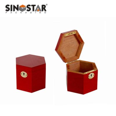 China Plug Cigar Maker Red Glossing Empty Luxury Custom Packaging Humidor Wooden Cigar Box for sale