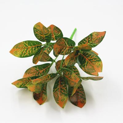 China Plastic Artificial Flower Wall Decor Plant Decoration Simulation Evergreen Leaf for sale