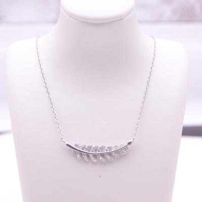 China Wholesale CLASSIC Factory Leaf Necklace Zircon Sterling Silver Charm Necklace Zircon Feather Necklace For Woman for sale