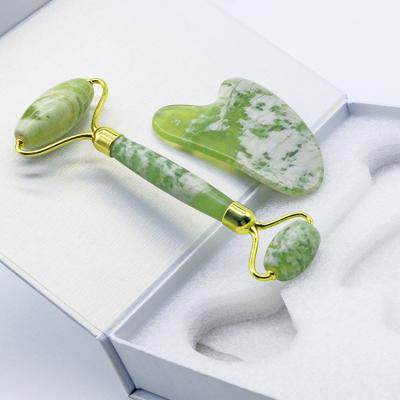 China Anti-Wrinkles Jade Roller and Gua Sha Massager Set with Customized Logo Packaging Box for sale