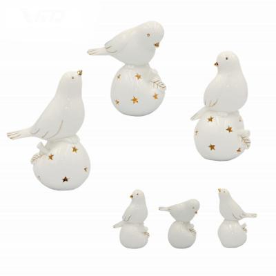 China Wholesale Porcelain Festival Porcelain Bird With LED Light Design Ceramic Home Decoration for sale