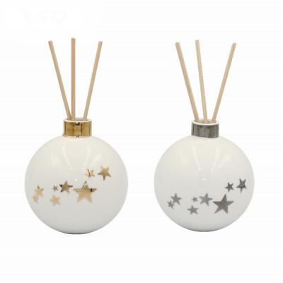 China Holiday decoration & New Design Ceramic Home Decoration Gift Essentially Round Bottle Porcelain Gifts for sale