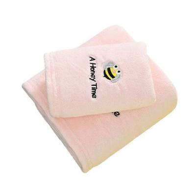 China Compressed Sports Towel OEM Embroidered Color Quick Dry Pure Water Bath Towel Fitness Absorbent Bath Towel for sale