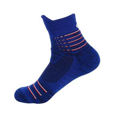 China Men's Outdoor Sports Crew Shockproof Anti-skid Breathable High Quality Breathable Socks Winter Autumn Cotton Running Climbing Socks for sale