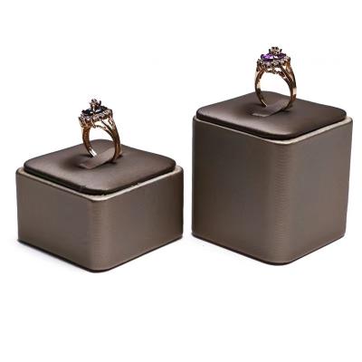 China Wholesale Fashion PU Leather Ring Holders Jewelry Display Stand Set from Doc. OEM+ODM+Wholesale China for sale