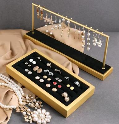 China OEM+ODM+Wholesale Luxury Stock Jewelry Display Necklace Earring Jewelry Holder Metal Gold Rack Earring Packaging Display for sale