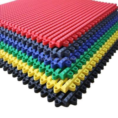 China Durable anti-slip wear-resistant waterproof pvc garage interlocking floor tiles/removable plastic interlocking floor mats for car wash for sale