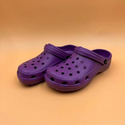 China Deodorization EVA clogs foam slippers top grade the latest models of soft EVA indoor outdoor slippers soft EVA indoor outdoor slippers for sale