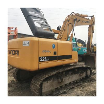 China Second Hand Mini Excavator Machine Used HYUNDAI 225LC Crawler Excavator 1.05m; ³ for sale