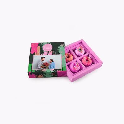 China Custom Wholesale Disposable Mini Donut Box Printing Paper Donut Box Packaging Confectionery Box for sale