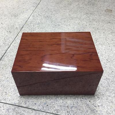 China Custom Eco-Friendly.Stocked PAGE Size Cinerary Coffin Wooden Pet Cremation Urns for sale