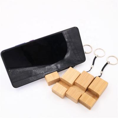 China China Wholesale Natural Eco-Friendly Bamboo Cell Phone Holder Main Chain Holder for sale