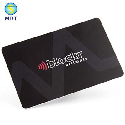 China Waterproof/Waterproof Protect Bank Card 13.56MHZ RFID Blocking Card For Wallet Full Security for sale