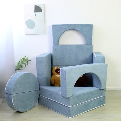 China Modern Castle Design Playroom Kids Play Couch Foam Filler Living Room Kids Play Sofa Bed With 2 Triangle Pillows for sale