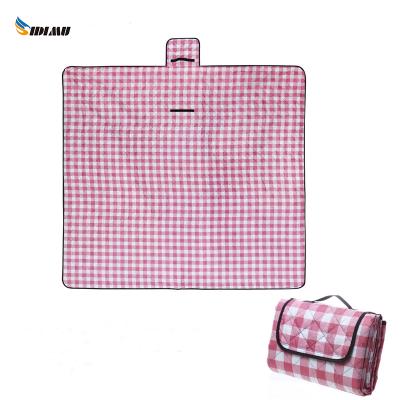 China Waterproof Outdoor Camping Blanket 200 x 200 Waterproof Picnic Blanket with Tote Strap for sale