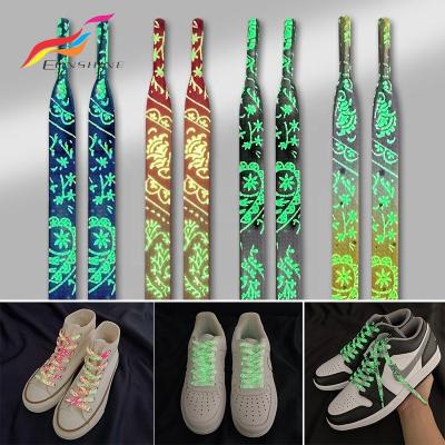 China Flatbed 2022 Newest Paisley Flower Pattern Bright Color Changing Glow In Dark Laces Shoes Lace For Sneakers for sale