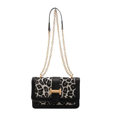 China Popular Luxury Fashion Girls Bags Young Woman Fashion Handbags For Ladies Leopard Print Purses for sale