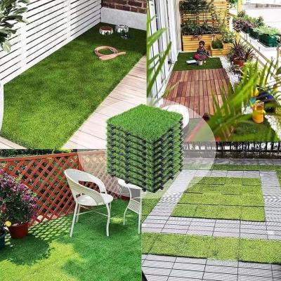 China UNI Garden Deocration /Balcony /Decking 30*30cm/pcs Easy To Install Garden Tiles Artificial Grass Interlocking Tiles for sale