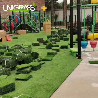 China UNI Traditional Home Balcony Artificial Grass PP Interlocking Tile Synthetic Grass for sale