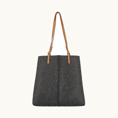 China High Quality Customize Polyester Tote Bag Felt Leisure Bag Black Fashion Girl Felt Shoulder Bag for sale