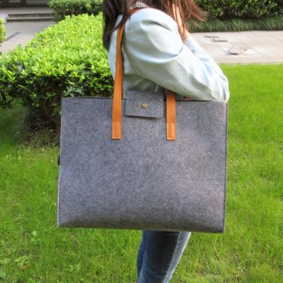 China Durable Gray Felt Lightweight Tote Bag Shoulder Bag Fashion Recycle Totes Woman Bag for sale