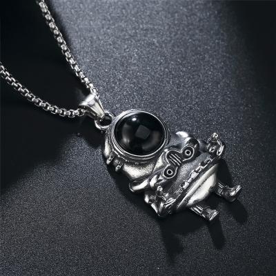 China Retro Men/Women Creativity Space Astronaut Vintage Statement Robot Party Robot Stainless Steel Environmental Friendly Pendant for sale