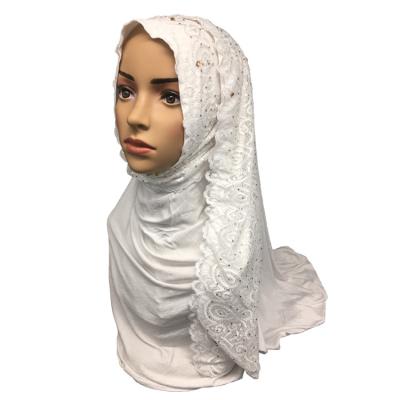 China Fashionable muslim women scarf and hijab modern style women muslim hijab scarf with lace scalloped edges for sale