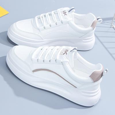 China 2021 spring women's walking shoes shoes casual style high quality wholesale running woman's fashion casual shoes for sale