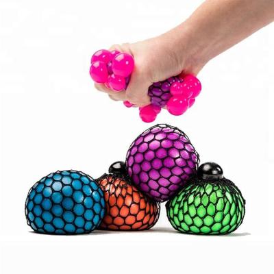 China Funny Toy Color Changing Squeeze Toy Mesh Ball Grape Pressure Decompression Relaxation for sale