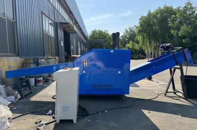 China Custom Speed Small Fabric Shredder , Waste Carpet Shredding Machines Low Power Demand for sale