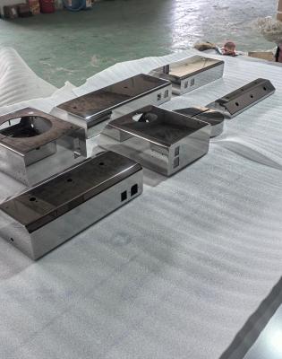 China Medisch laboratorium nauwkeurig instrument verwerking, gemaakt van roestvrij staal 304, 316 materialen, kan worden vervaardigd volgens uw behoeften, laser snijden, buigen, externe oppervlakte spiegel behandeling Te koop