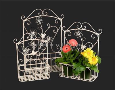 China Decorative Metal Wall Hanging Flower Pots For Indoor Or Outdoor for sale