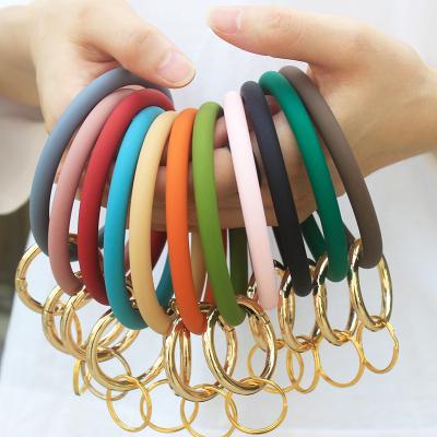 China Trendy Sc Trendy Silica Round Bracelet Key Chain For Women Gifts Circle Bracelet Simple Durable Key Chain Bracelet Unisex Jewelry Gift for sale